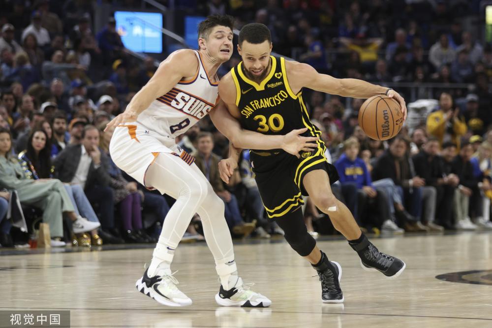 或缺的左后 或缺的左后